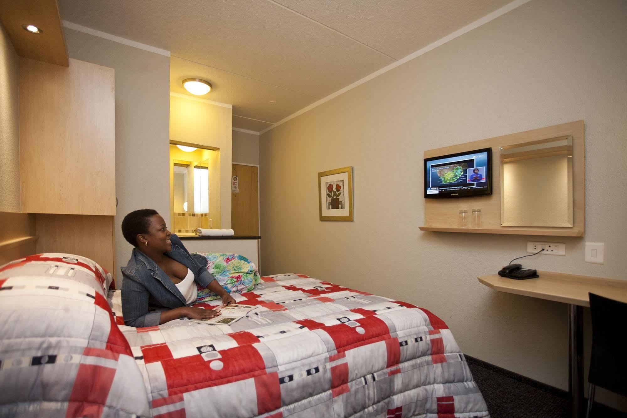 Road Lodge Carnival City Brakpan Екстериор снимка